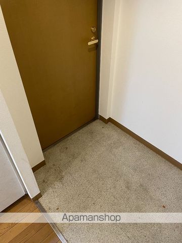 リバーサイド八丁堀の玄関写真