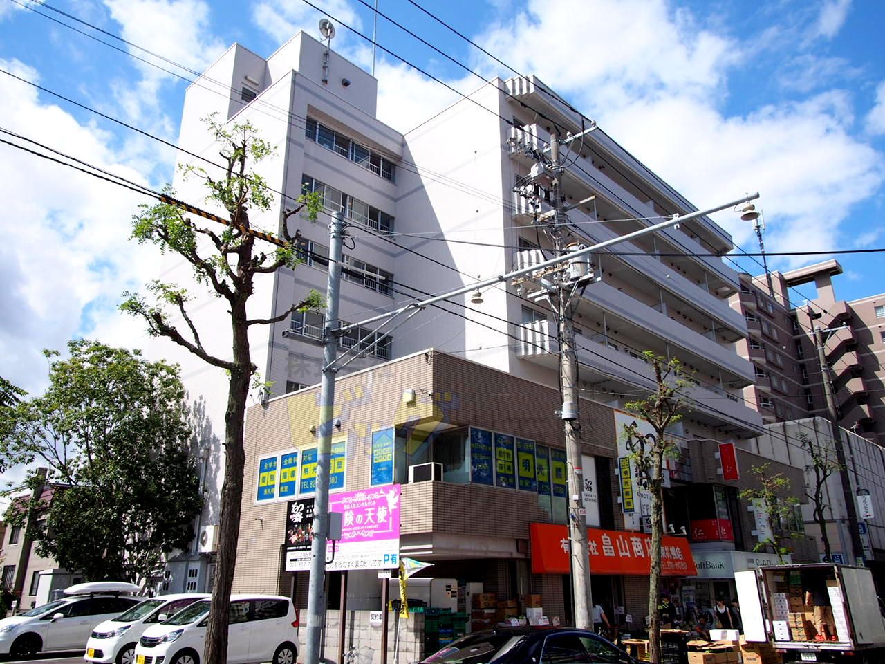 建物外観　東札幌駅徒歩１分の好立地です♪