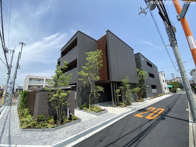 LINDEN　PLACEの建物外観