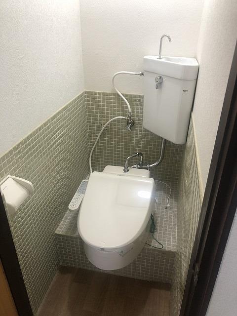 【パティオのトイレ】