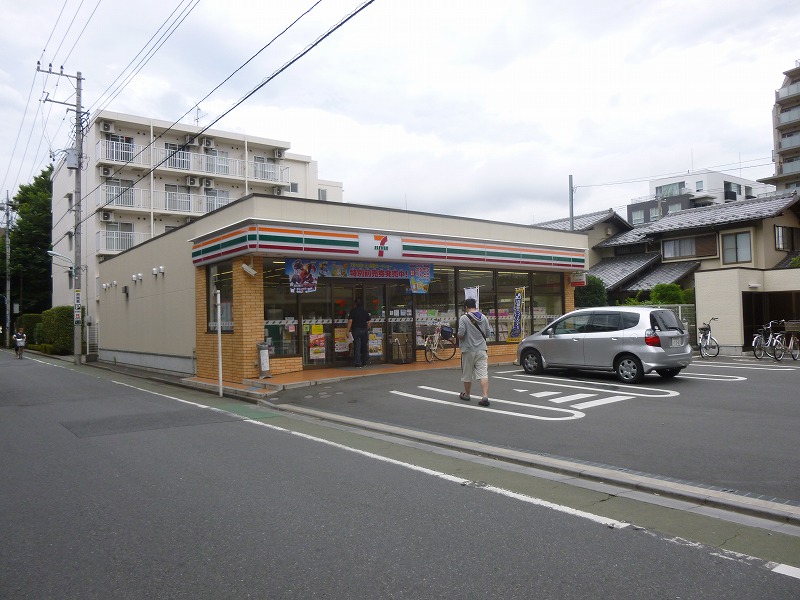 【府中市八幡町のアパートのコンビニ】