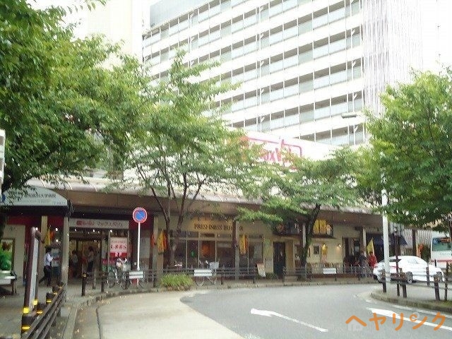 【名古屋市名東区望が丘のマンションのスーパー】