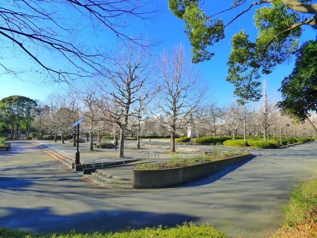 【アーバンフォート住吉の公園】