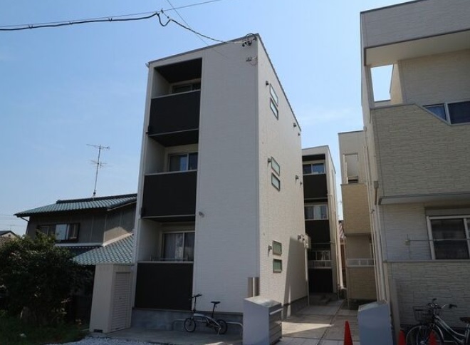 名古屋市南区呼続元町のアパートの建物外観