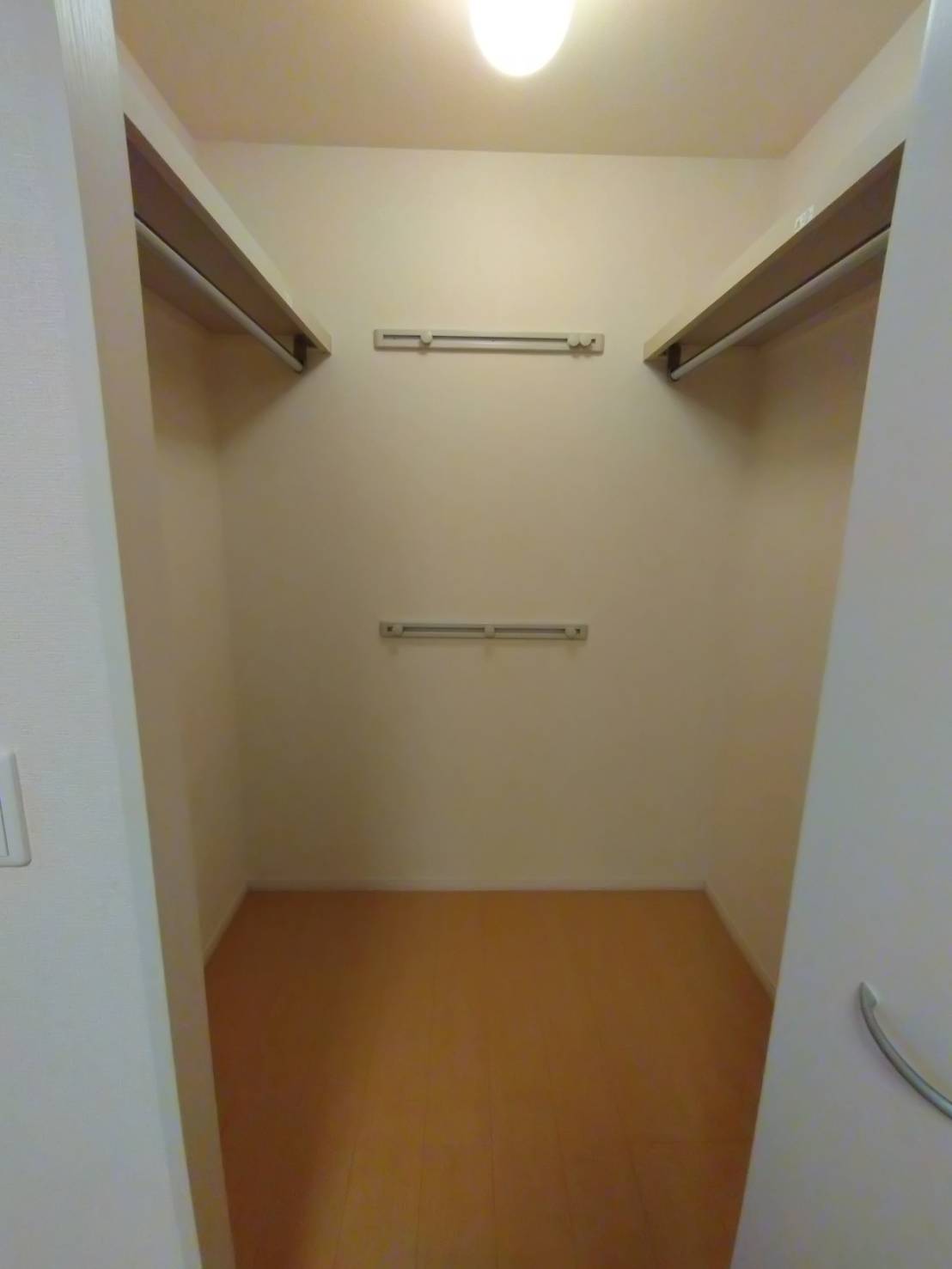 収納　写真は別部屋同タイプ