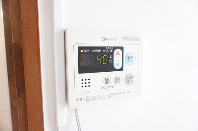 その他設備　温度調節に便利な給湯リモコン