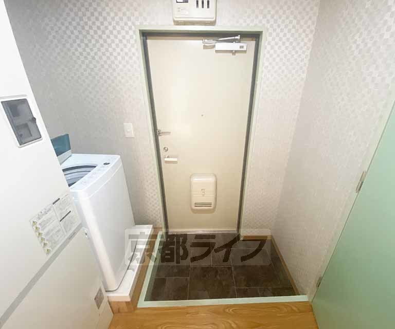 玄関　大きな段差がありません