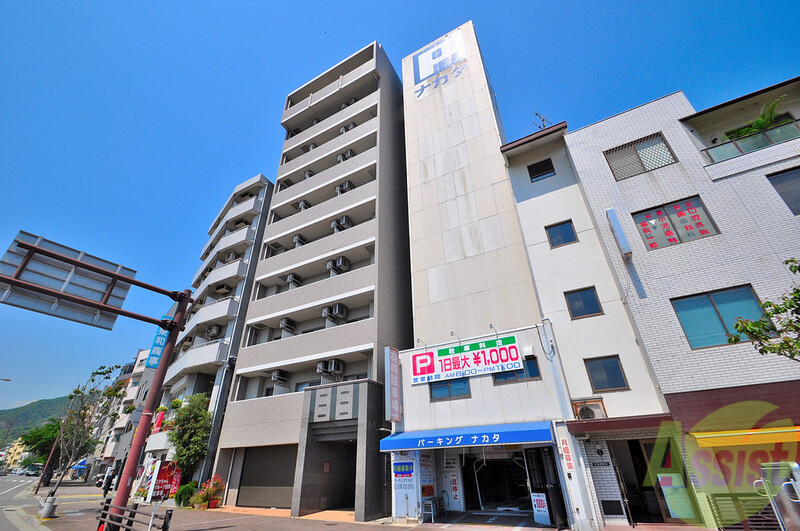 建物外観　一目惚れしてしまうくらい素敵なマンションですね。