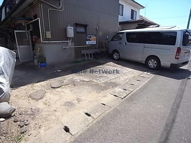 駐車場　駐車場