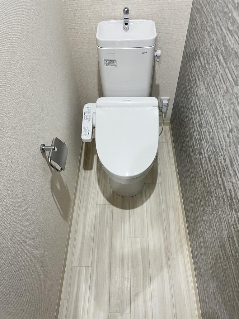 トイレ　同タイプ同モデルを使用