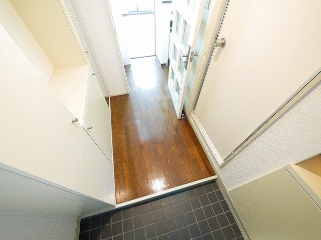 玄関　収納もある玄関です