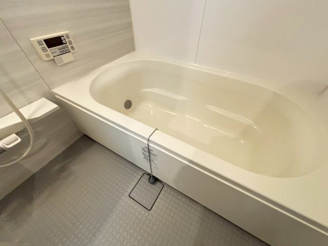 バス・シャワールーム　詳細は、RISUMO江坂本店までお問合せください♪
