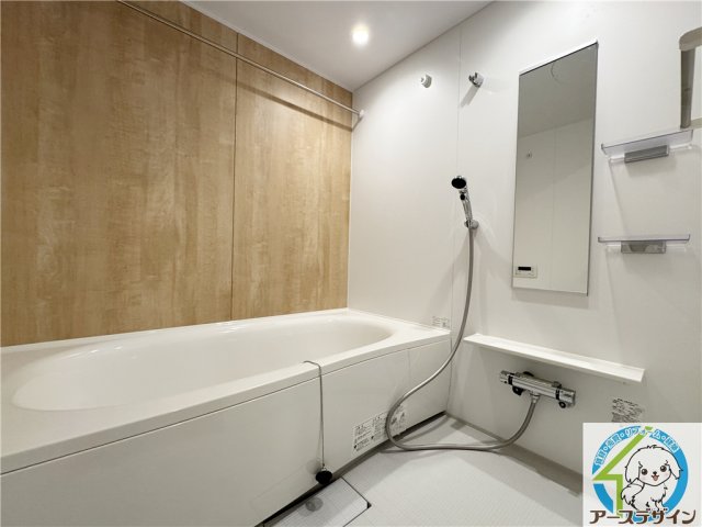 バス・シャワールーム　※同施工会社の同タイプ写真