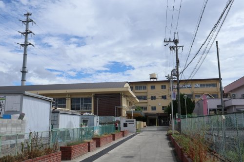 小学校　八尾市立東山本小学校（小学校）まで149m
