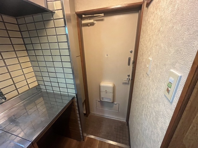 エステート古江新町の玄関写真