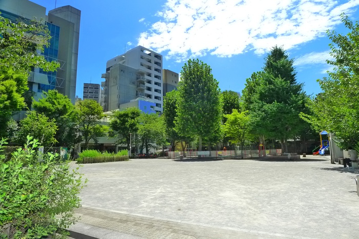 公園　物件（公園）まで300m