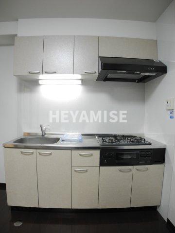 キッチン　※同間取りの別の階のお部屋の画像です※