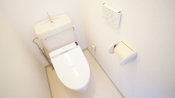 トイレ　シャワー付きトイレ