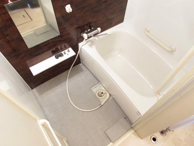 バス・シャワールーム　浴室