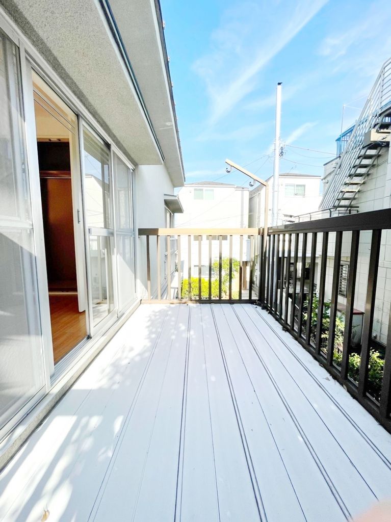 バルコニー　★お問い合わせはタウンハウジング新百合ヶ丘店まで★
