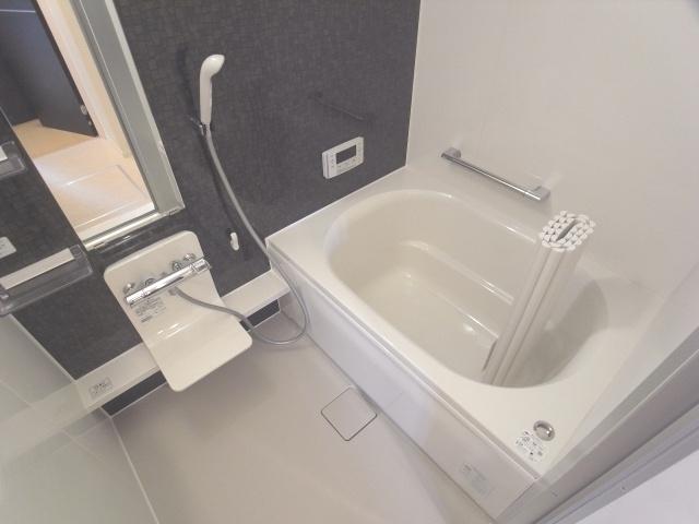バス・シャワールーム　風呂