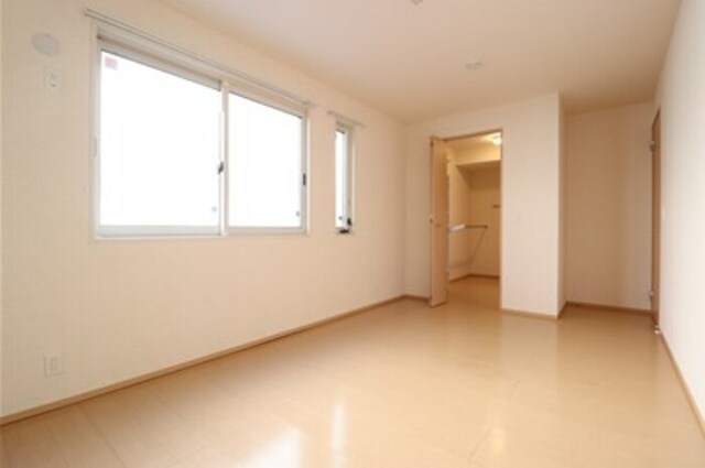 その他部屋・スペース　洋室８帖