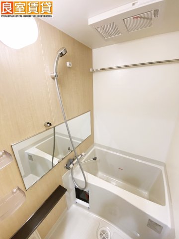 バス・シャワールーム　浴乾燥機付き