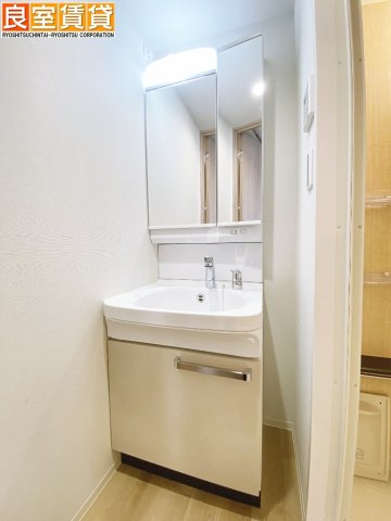 洗面設備　洗髪洗面化粧台