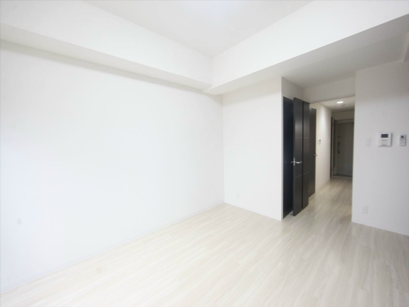 その他　洋室8.8帖　ウォークインクローゼット（収納充実してます）