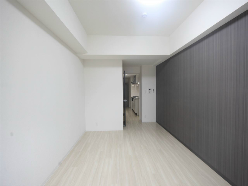 居室・リビング　洋室8.8帖　ウォークインクローゼット（収納充実してます）