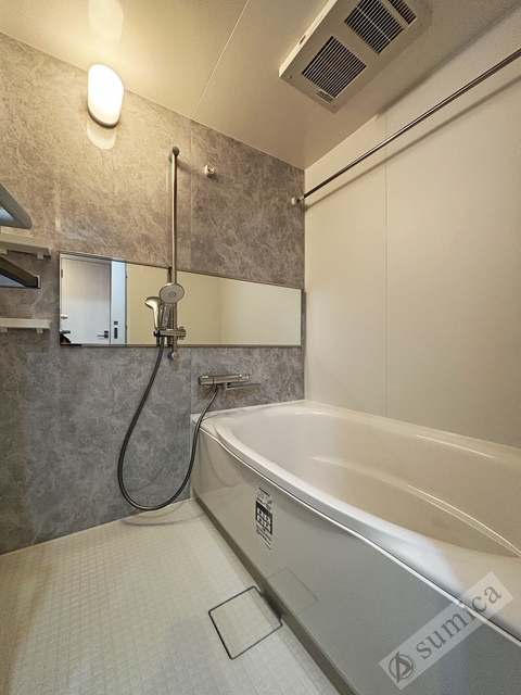 バス・シャワールーム　広いお風呂で疲れた身体を癒しませんか？？