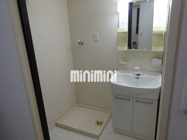 洗面設備　洗濯置き場、洗面台