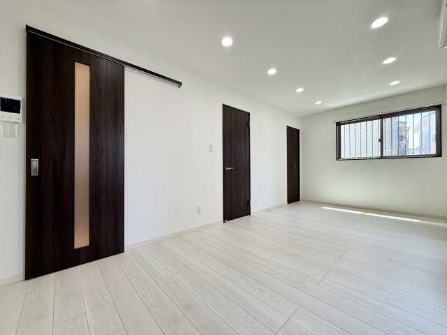 居室・リビング　使いやすい居間です