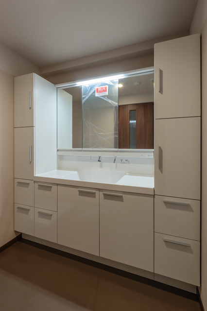 洗面設備　※写真は同タイプ住戸です。