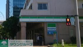 コンビニ　ファミリーマートお台場海浜公園店（コンビニ）まで300m