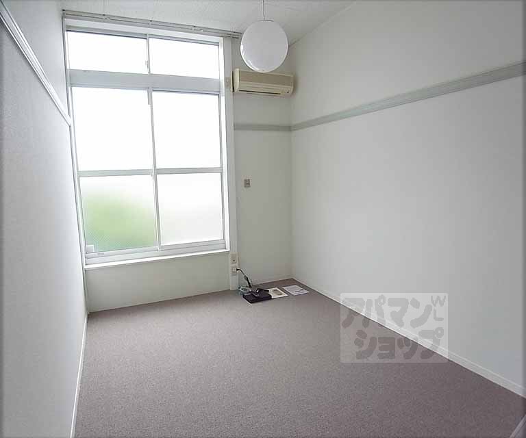 居室・リビング　広々とした洋室です。