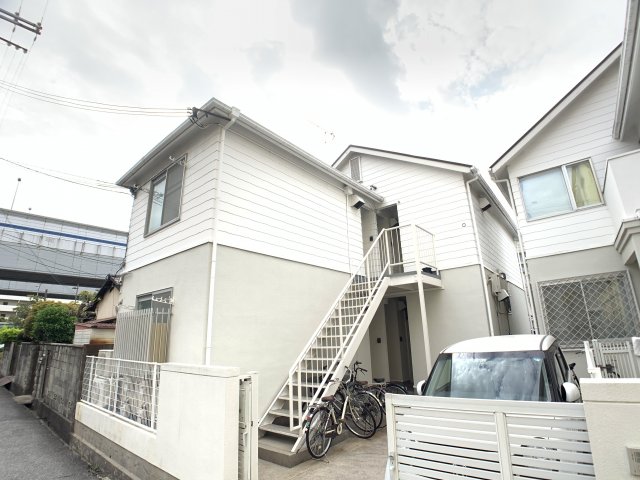 建物外観　TVモニター付きインターホン完備☆