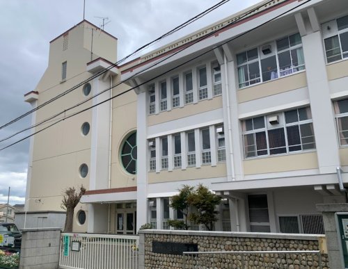 小学校　神戸市立福住小学校（小学校）まで440m