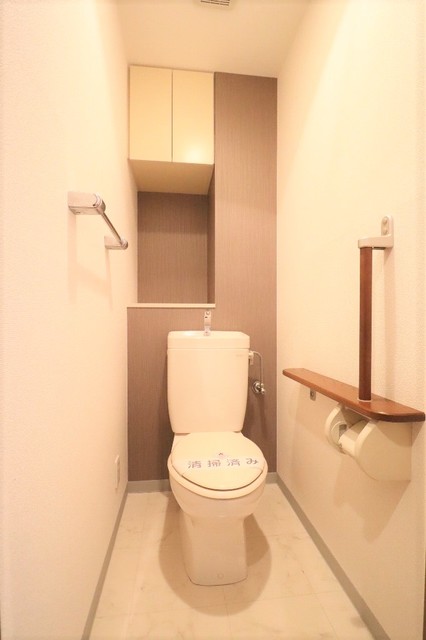 トイレ　トイレ・収納BOXあります