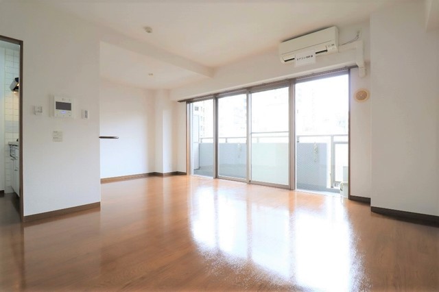 居室・リビング　15.5帖の広々リビング