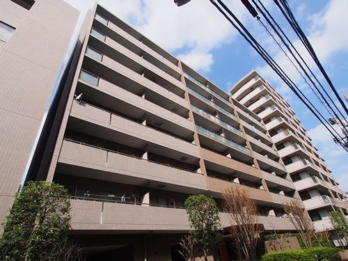 建物外観　重厚感のあるマンション