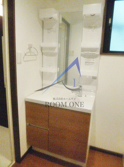 洗面設備　洗面台です。