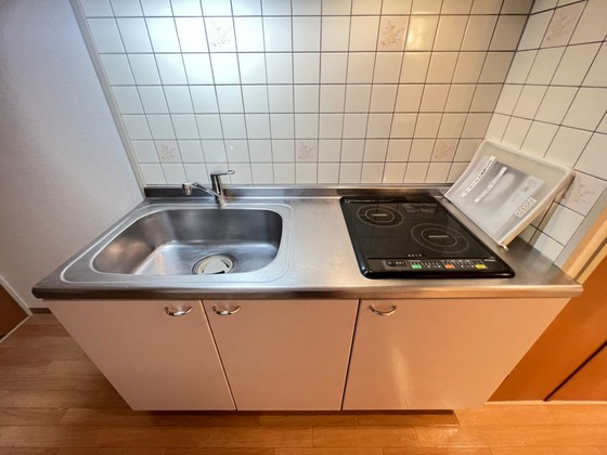 キッチン　※別部屋の写真です