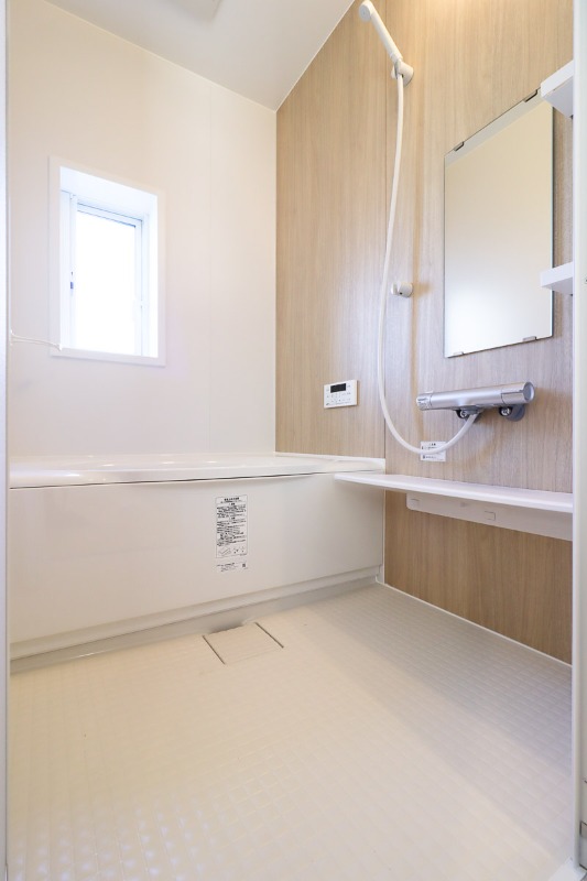 バス・シャワールーム　図面と現状に相違がある場合には現状を優先