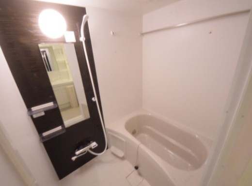 バス・シャワールーム　☆ゆったりくつろげるお風呂☆