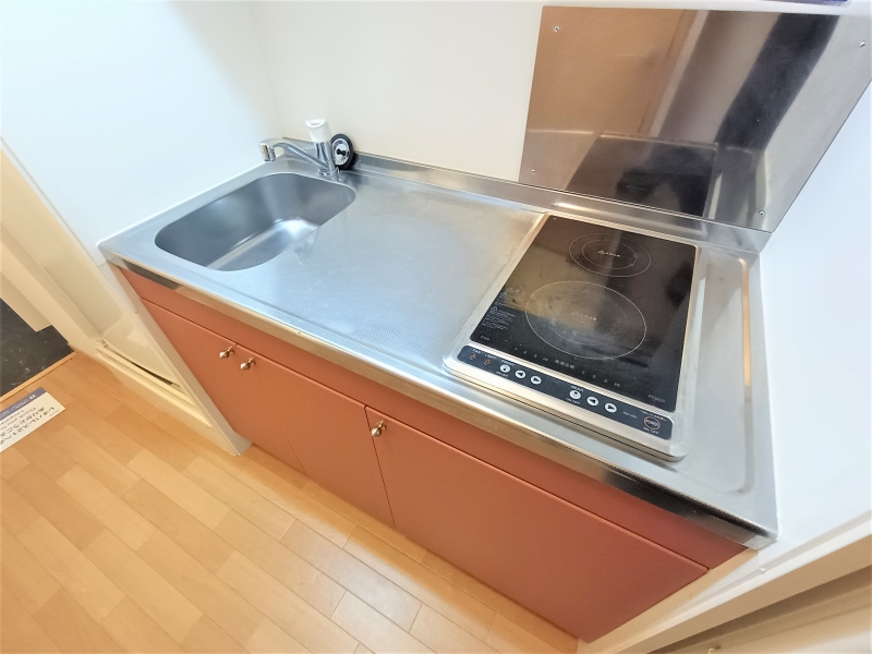 キッチン　コンロは２口コンロです。