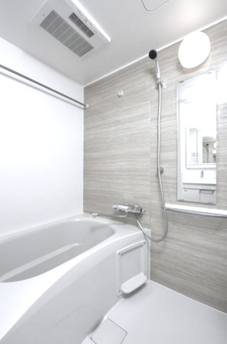 バス・シャワールーム　風呂