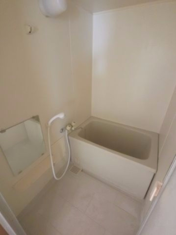 バス・シャワールーム　※反転タイプの写真です。