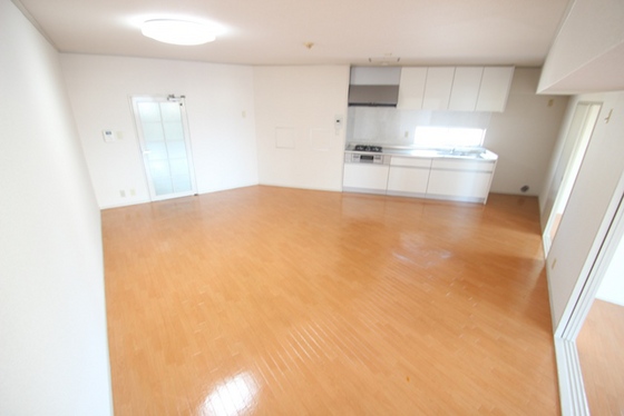 居室・リビング　※他号室のお写真になります。