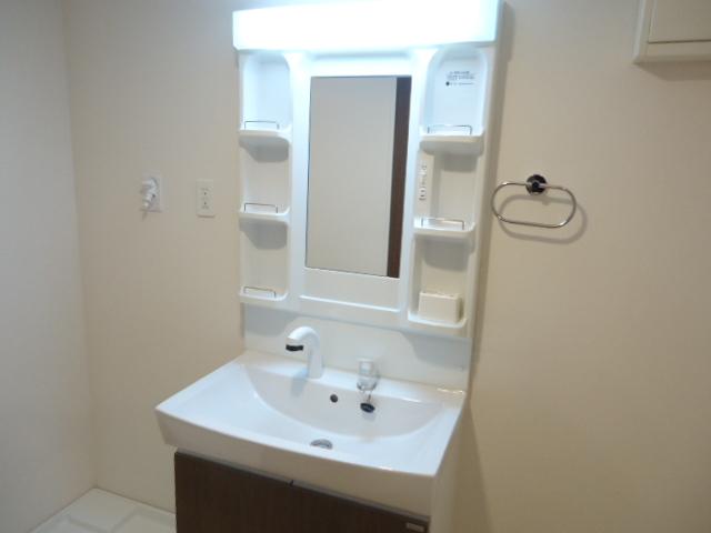 洗面設備　洗髪洗面化粧台